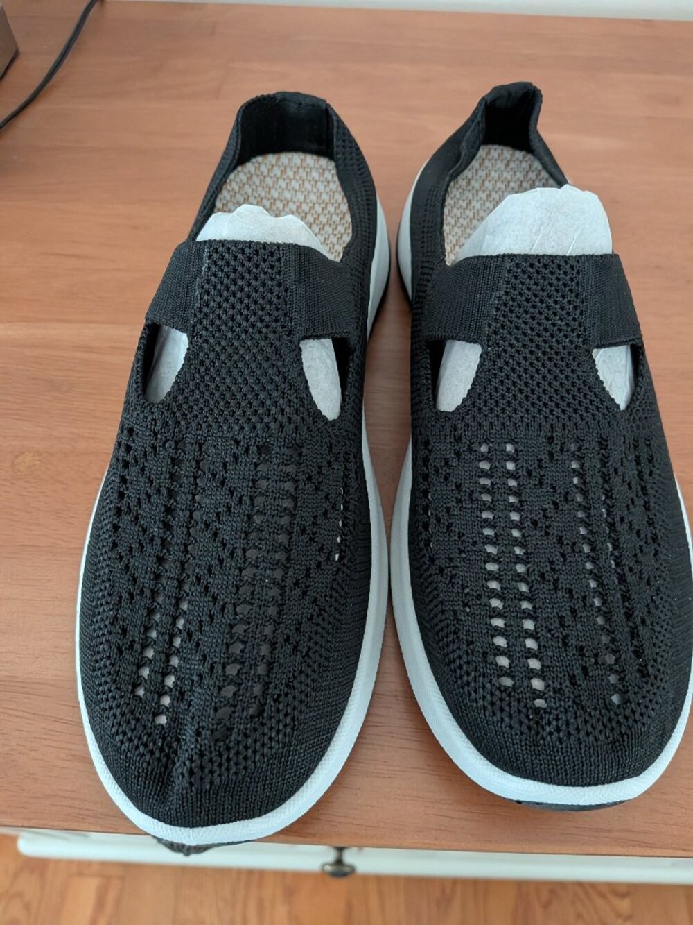 Women’s CloudComfort Soft-Soled Slip-On Shoes - Size 8